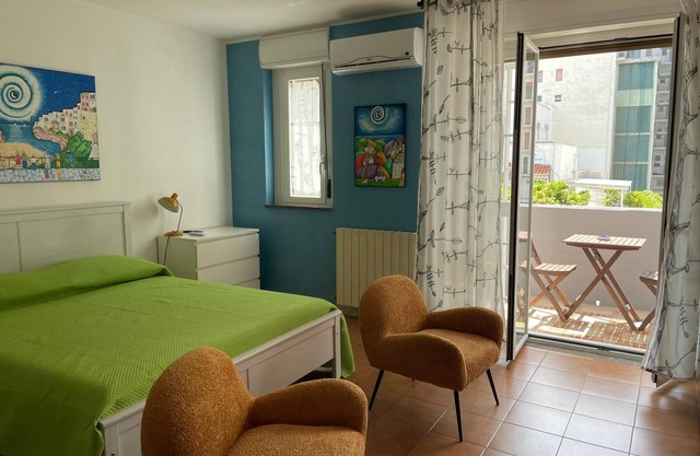 Modern Loft near the center of Bari with convenient free parking