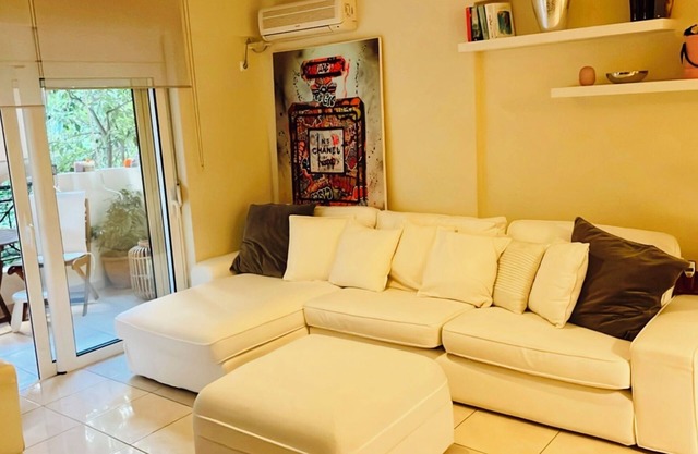 Modern Lux Apt by Acropolis I Private Parking, Gym, Balcony, Metro 1-min Walk
