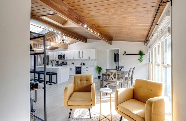 Modern Luxe Home w/Gameroom and Electric Fireplace