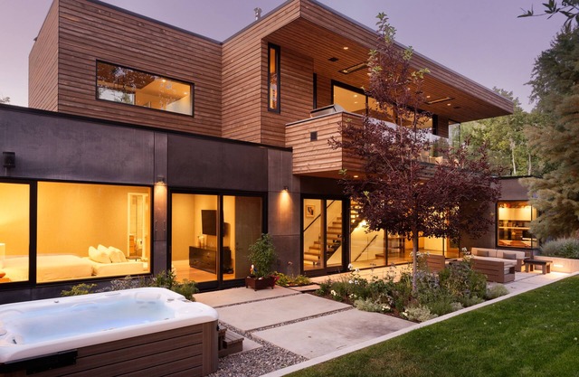 Modern & Luxurious Aspen Jewel Box with Outdoor Activities & Adventure!