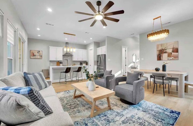 Modern Luxury Stay in Dallas/Irving–Cozy & Elegant