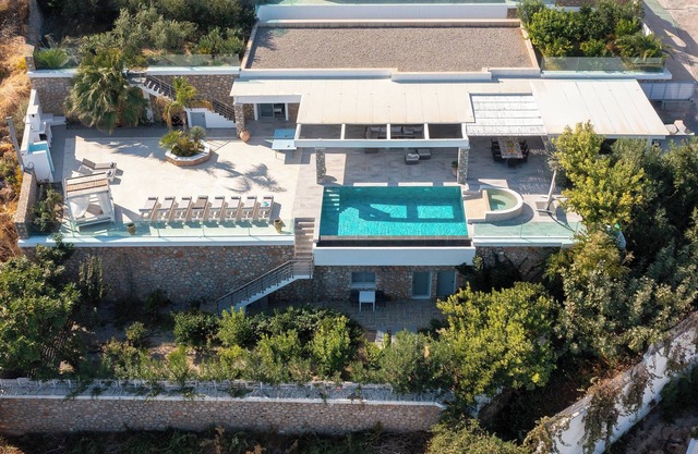Modern Luxury Villa