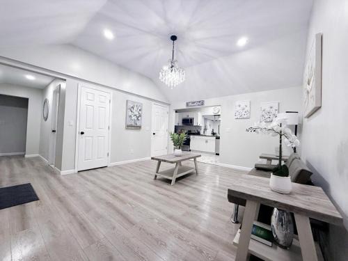 Modern Marble Montague, NJ Milford, PA Area Home