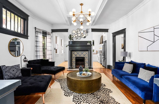 Modern Midtown Getaway - Luxury and Chic