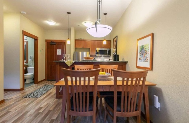 Modern Mountain Condo | Steps from Palisades Tahoe Lift + Village!