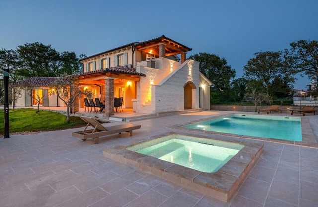 Modern, newly built villa located in Kavran