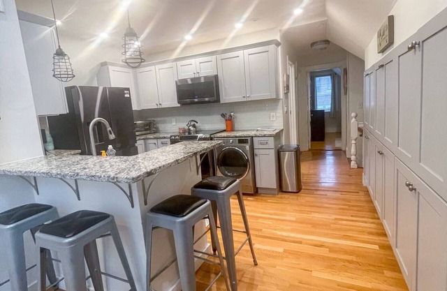 Modern, Newly Renovated 3Bed, 2Bath, Steps to MBTA