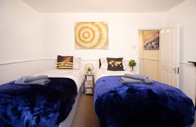 Modern Quirky Exeter City Cottage 2 min walk/shops