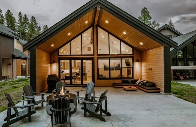 Modern Resort Cabin - Suncadia