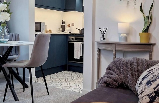 Modern Retreat in the Heart of Lancaster with Free Parking