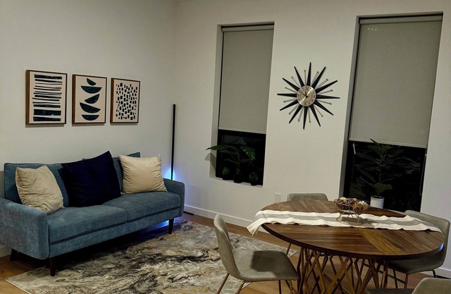 Modern & Spacious 2BR Apartment w/Gym & Parking and central AC
