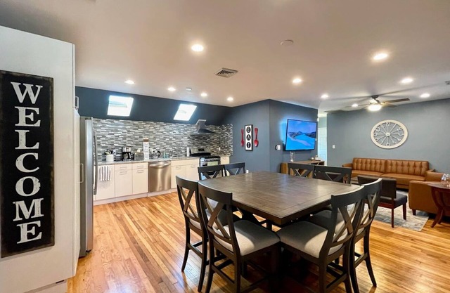 MODERN Spacious 4bed 2bath HARVARD MIT BOS Cambridge Somerville walk everywhere!