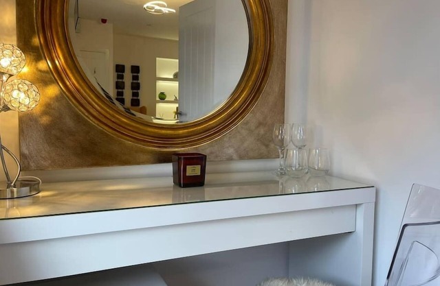 Modern Studio Apartment Close to City Centre