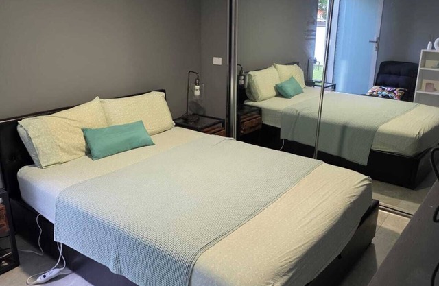 Modern&Stylish - Self-contained Condo/Apartment