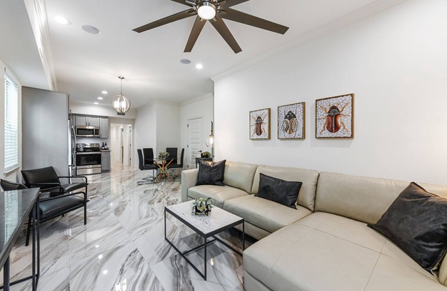 Modern Upscale 5BR/5BA (4 en suite) Home near Superdome and French Quarter