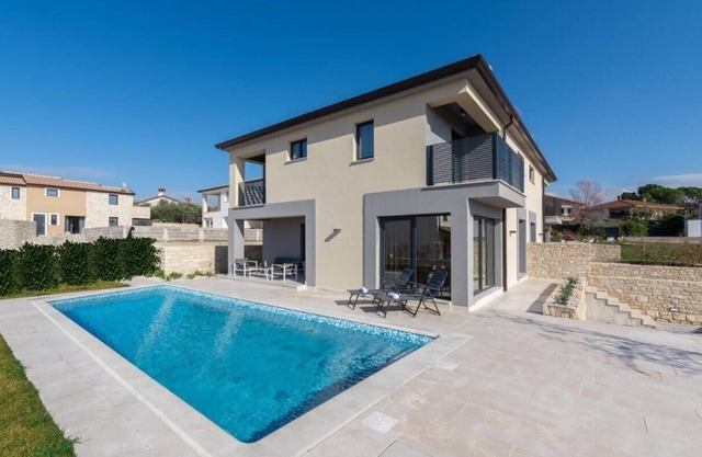 Modern Villa with Private Pool and Garden in Brtonigla, Istria