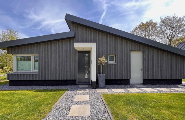 Modern villa with terrace and garden in Dirkshorn