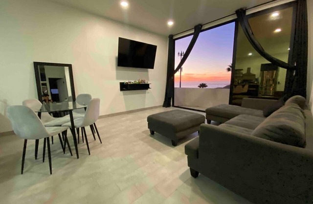 ModernHome w/Ocean View