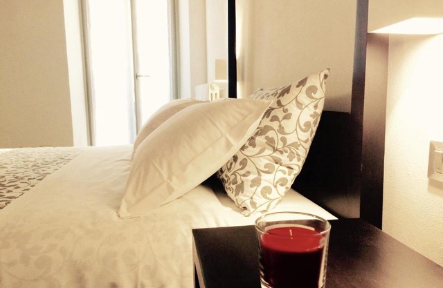 Moira Rooms