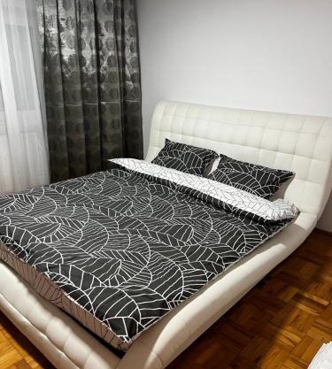 Mona Apartment Taxi#Airport #PARKING#BUCHAREST#THERME