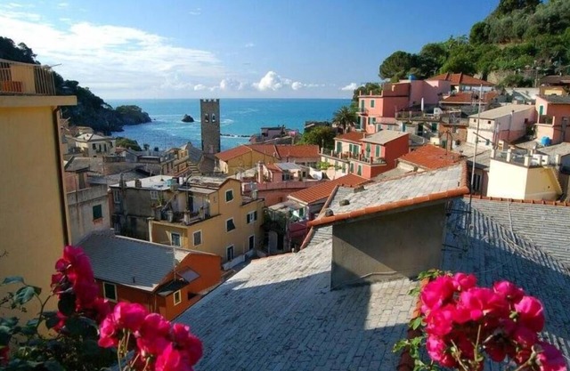 Monterosso Al Mare: apartment in the historic center a stone's throw from the sea