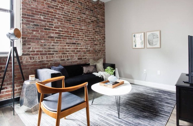 Monthly Discounts - Furnished Luxury 3br, 2ba Loft w/ Laundry