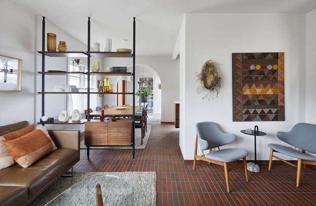 Months and Seasons Premium Country House