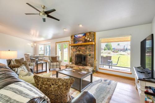 Montrose Retreat with Stunning Mountain Views!