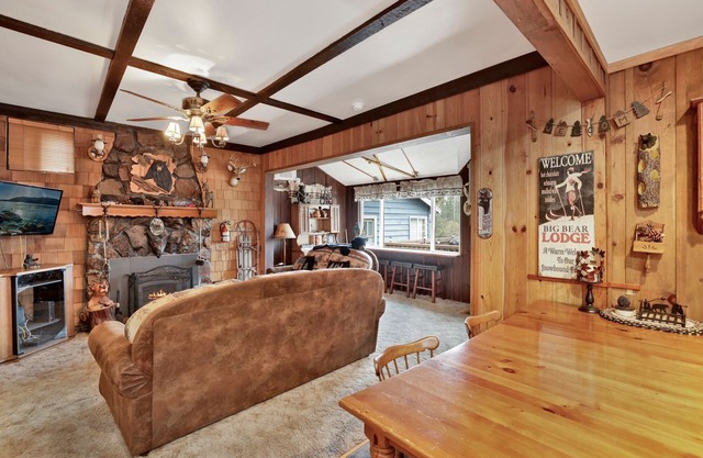 Moon Escape Family Retreat~ Castle Rock Trail Cabin~