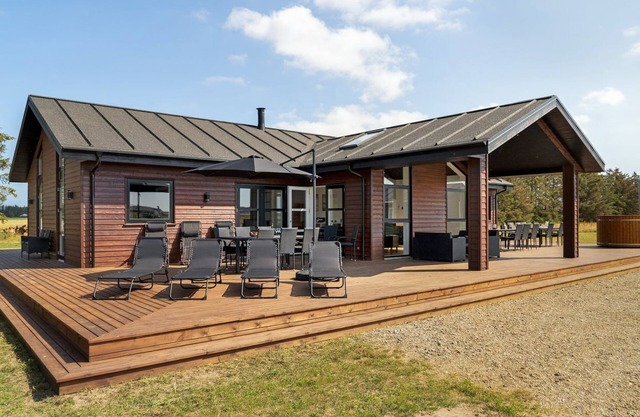 "Moreen" - 1.5km from the sea by Interhome