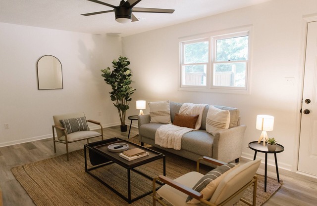 "Morning View 4” Cozy Modern Stay - College/Hiking