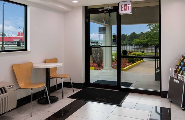 Motel 6 Richmond, VA - Midlothian Turnpike