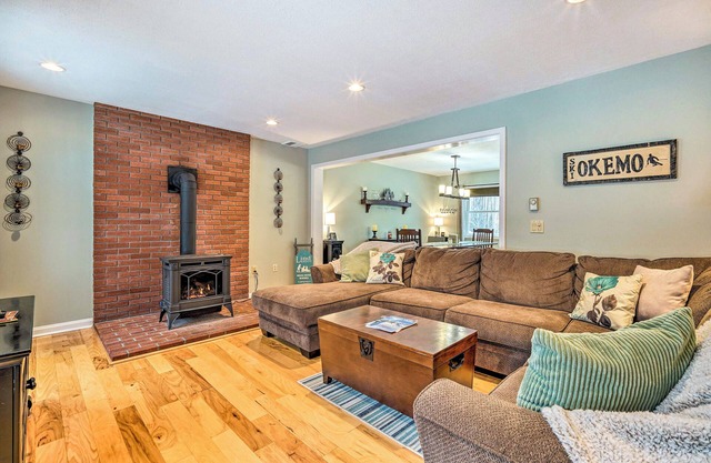Mount Holly Vacation Rental w/Hot Tub!