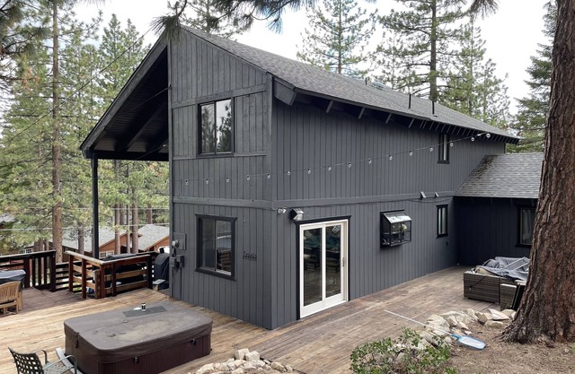Mountain home just 5 minutes from Heavenly! 30+ day rental