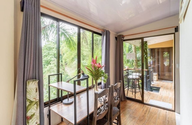 Mountain Jungle Cozy Apartment - with POOL + WIFI + A/C