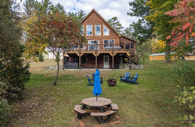 Mountain Lake Retreat | 4 Bed, 3 Bath