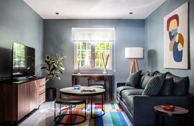 Mr. W | Cozy Roma Apartment in Renewed Building