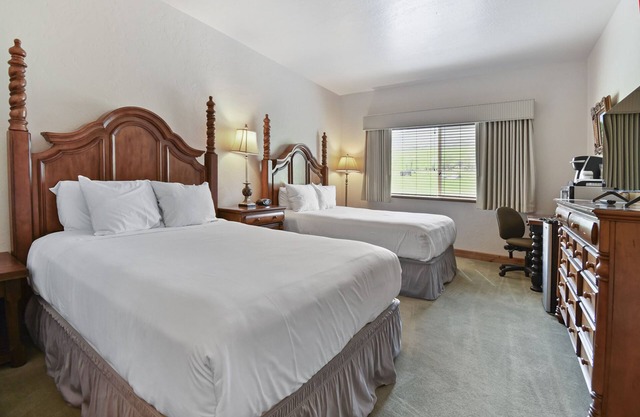 Mtn Retreat: Relax Serene Nature, Hot Spring & Spa Villa 2013