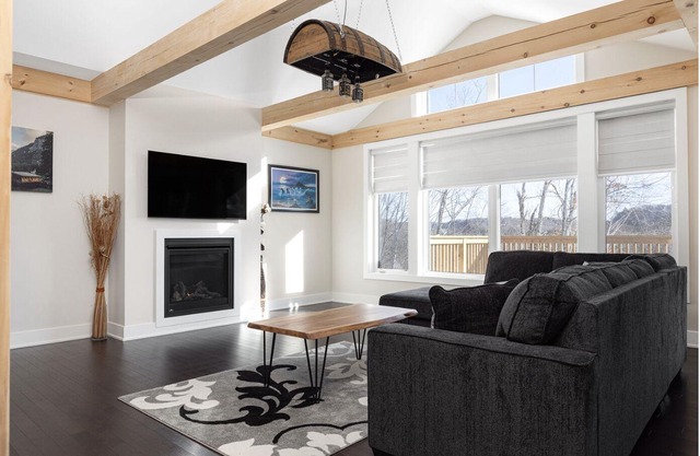 Muskoka Brand New Cottage - Zen Retreat For Nature Lovers near Algonquin Park