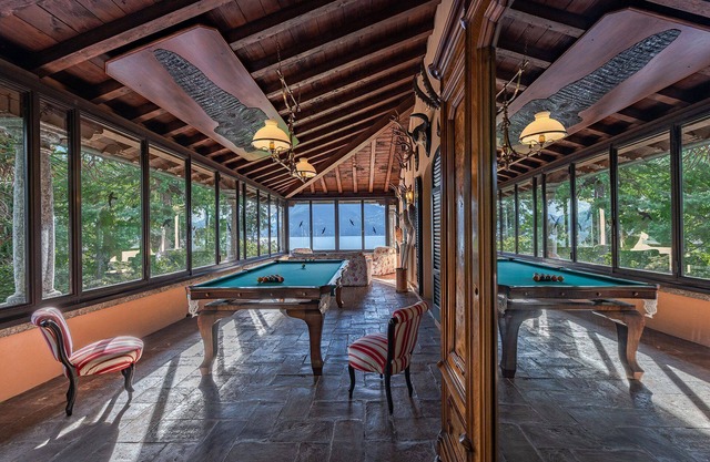 My Rental Homes - Villa Camilla with swimming pool and a private tennis court.