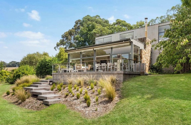 Myers Road Villa-Solar Pool, Trampoline, Fireplace