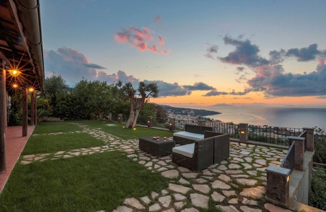 MyExclusiveItaly - Luxury Villa with breathtaking Seaview,pool,BBQ
