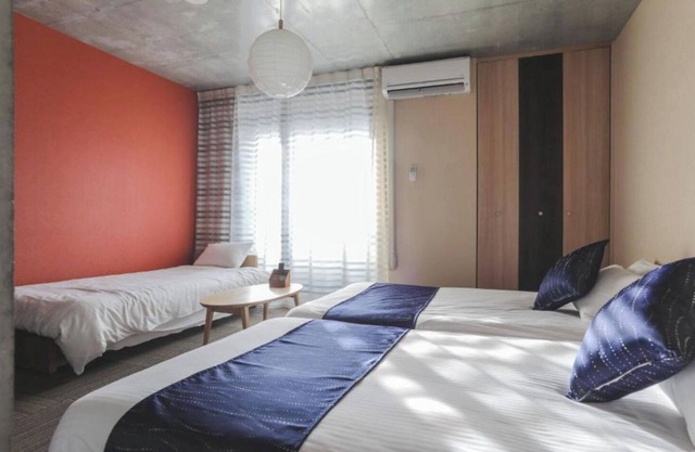Naganoya8 minutes walk from Nijo Station Full/Kyoto Kyōto