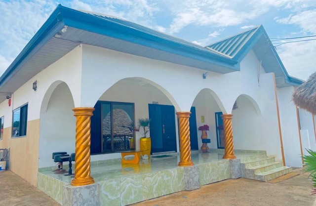 Nanas Holiday Let Guest House