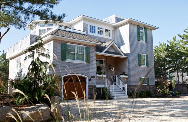 Nantucket Style Beach House With Pool And Spa Steps From The Ocean