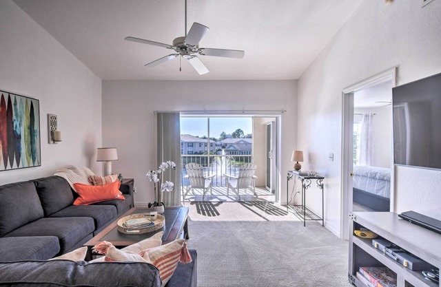 Naples Condo: Balcony, Pool & Private Beach Access