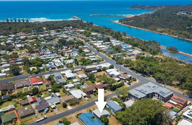 Naroon - 3 Bedroom holiday home in North Haven, close to beach and river