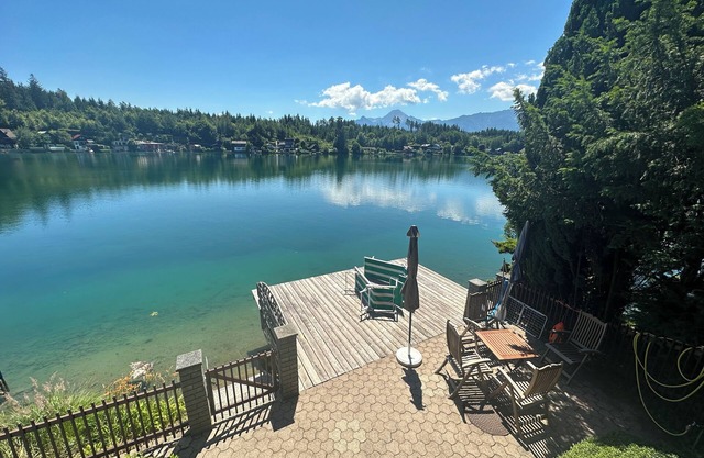 Natural idyll on the lake for rent