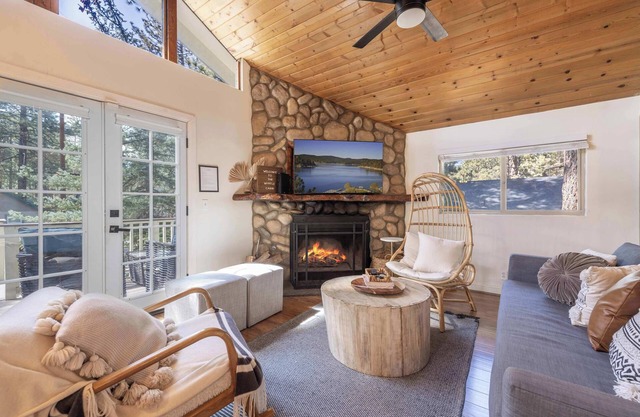 Navigate Stays Big Bears Best-Kept Secret Cabin