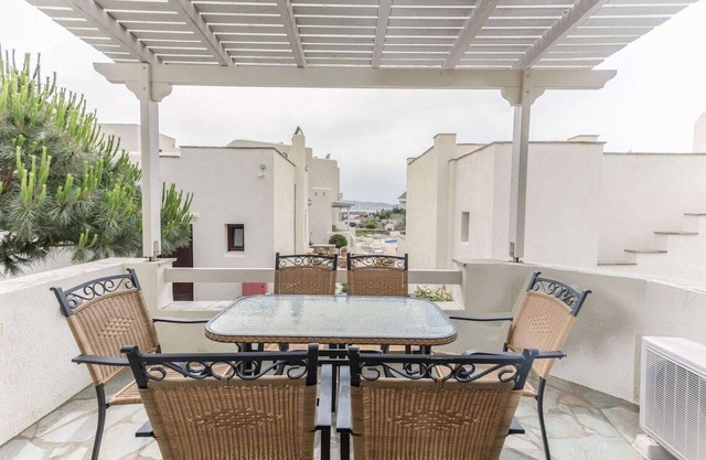 Naxos Relaxing 2 Bedroom Villa with shared pool